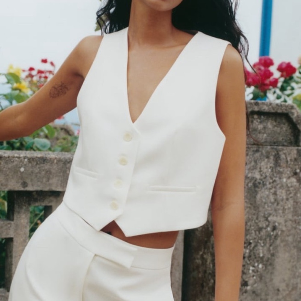 Zara white tailored waistcoat Size L